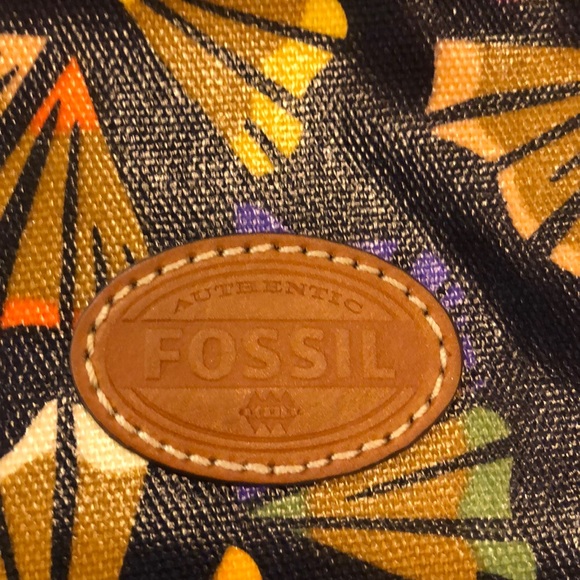 Fossil wristlet - Picture 4 of 4